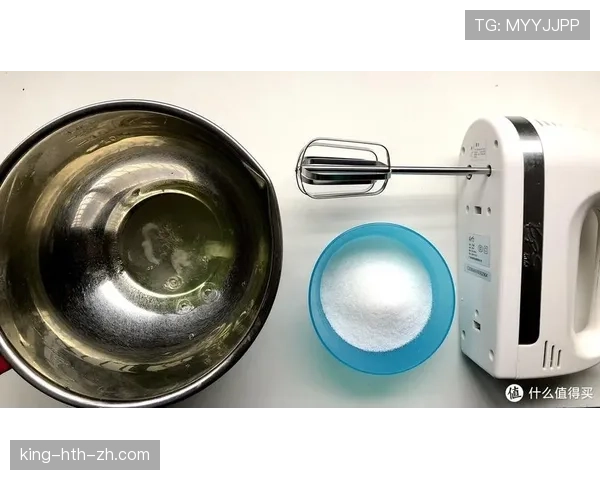 马琳家冰箱里塞满蛋白粉,连饮料都是自己称重兑的 马琳家冰箱里塞满蛋白粉,连饮料都是自己称重兑的